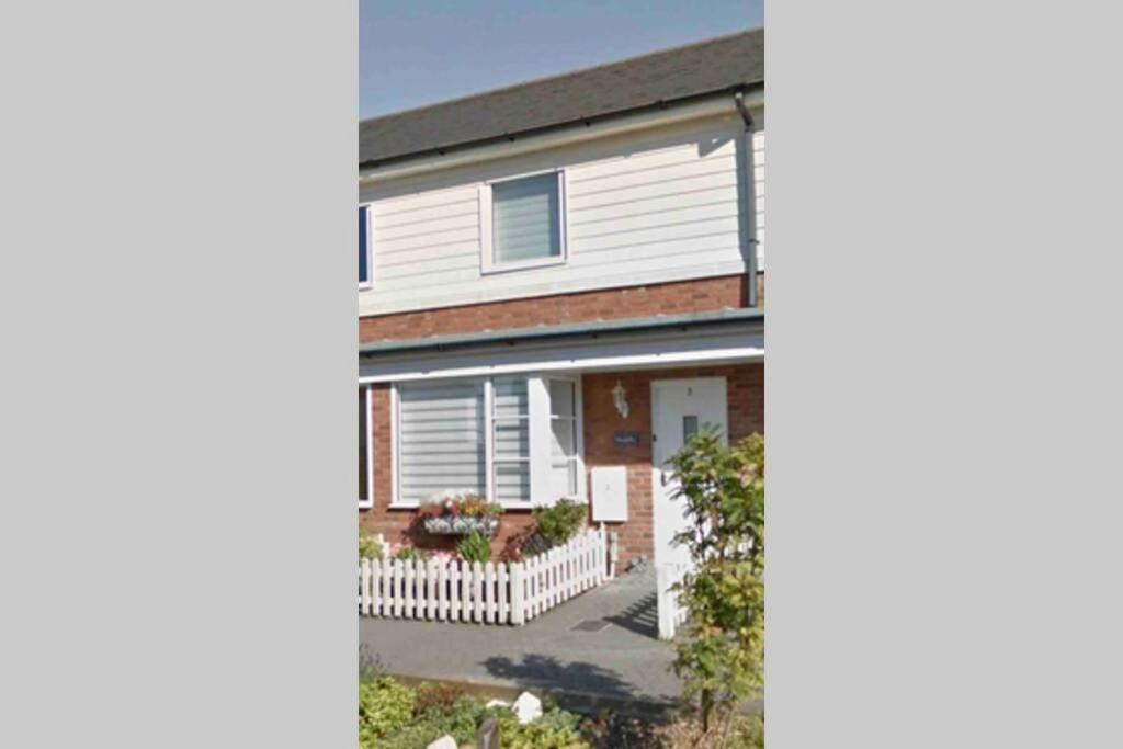 Comfy 2 Bed House Located At Wareham Train Station 빌라 외부 사진