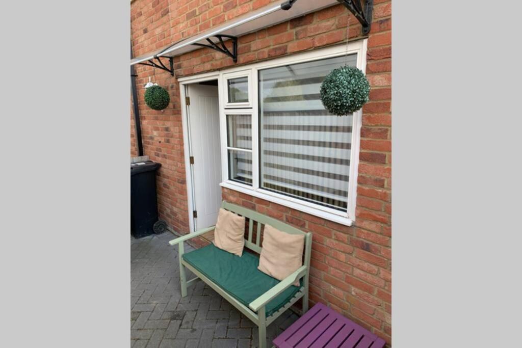 Comfy 2 Bed House Located At Wareham Train Station 빌라 외부 사진