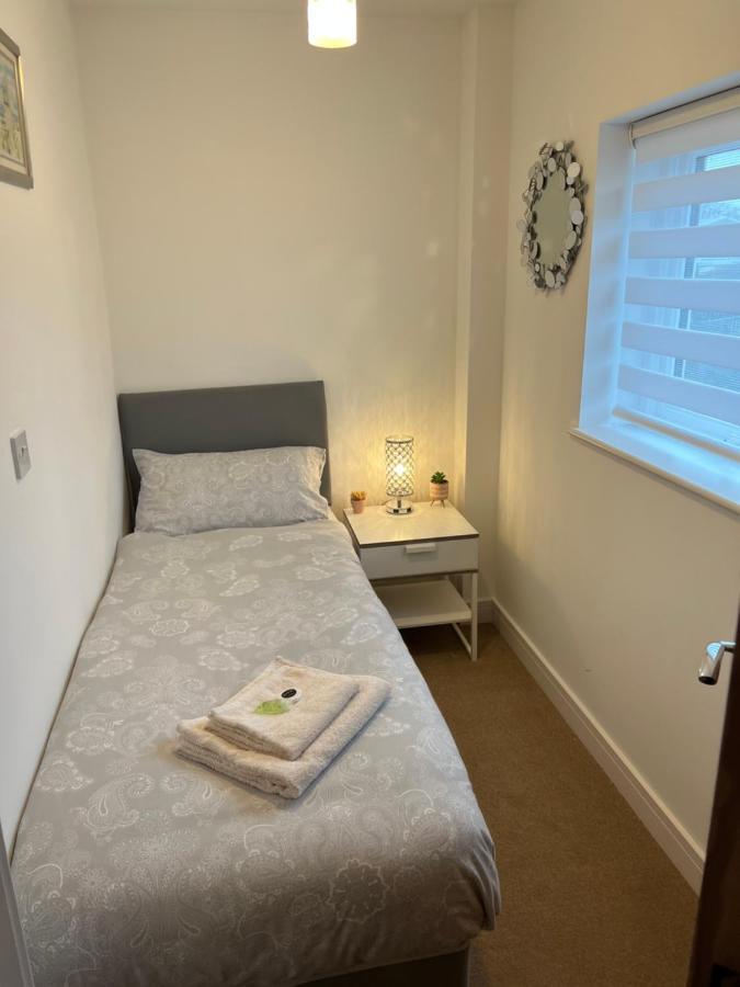 Comfy 2 Bed House Located At Wareham Train Station 빌라 외부 사진